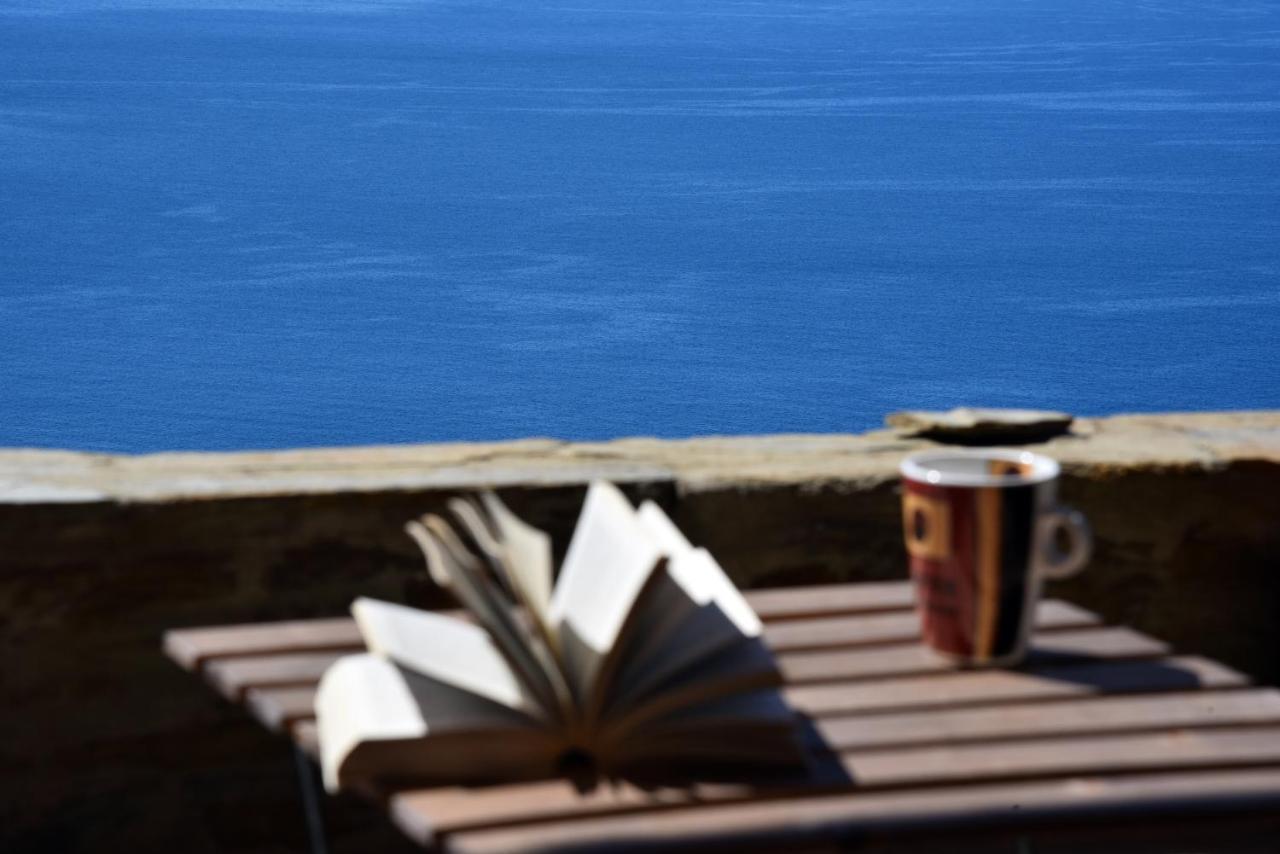 Andros Escape Condos Korthio ภายนอก รูปภาพ