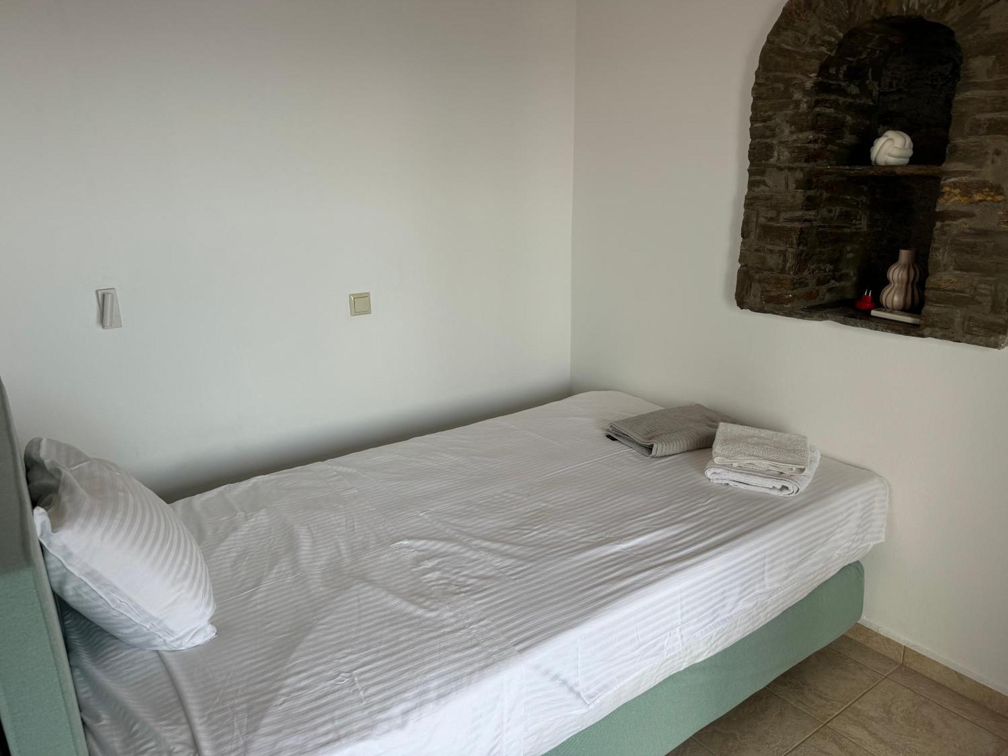 Andros Escape Condos Korthio ภายนอก รูปภาพ