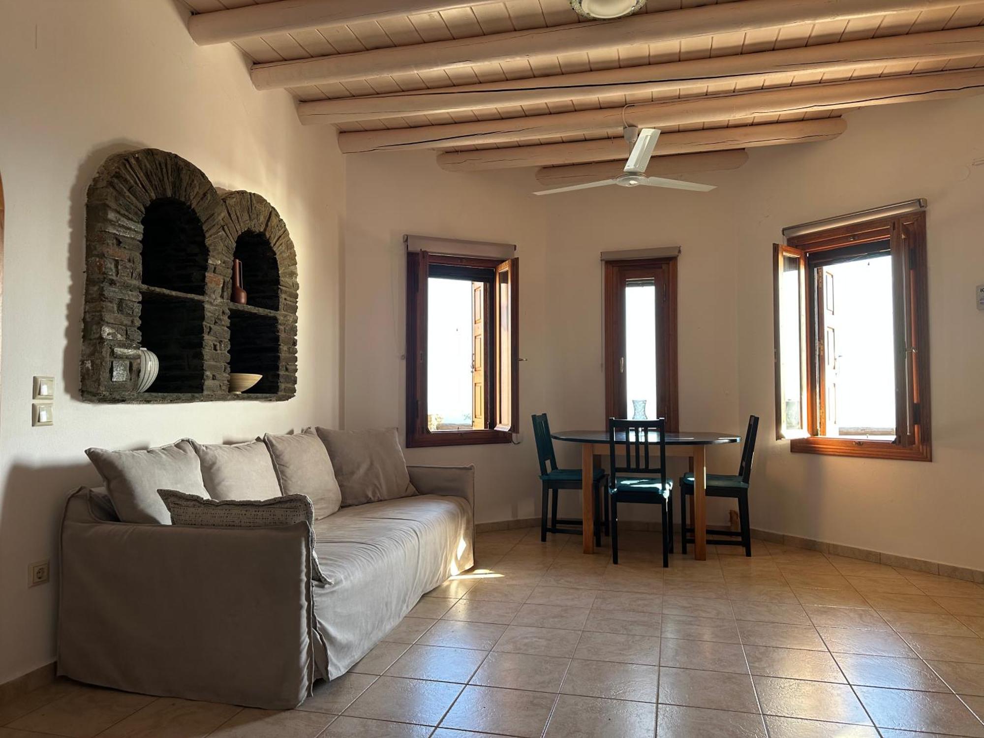 Andros Escape Condos Korthio ภายนอก รูปภาพ